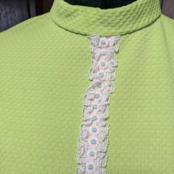 Rare Find Plus-Sized Vintage 60's Lime Green Shift - Picture 4 of 5
